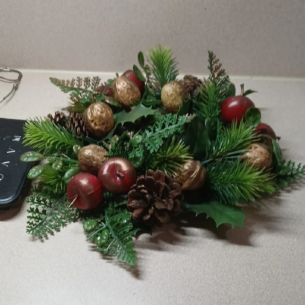 Vintage Festive Green and Red Holiday Wreath